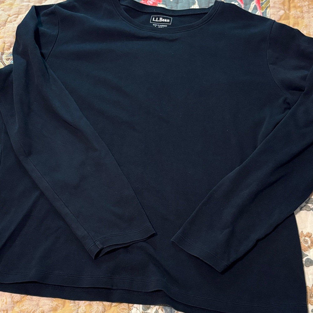 L.L. Bean Women’s Black Long Sleeve Tee